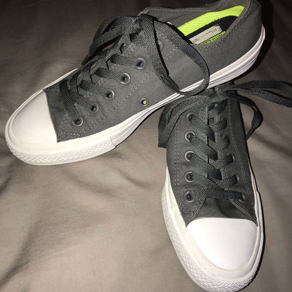 chuck taylor 2's